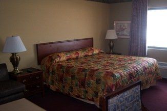 Days Inn & Suites By Wyndham Caseyville Værelse billede